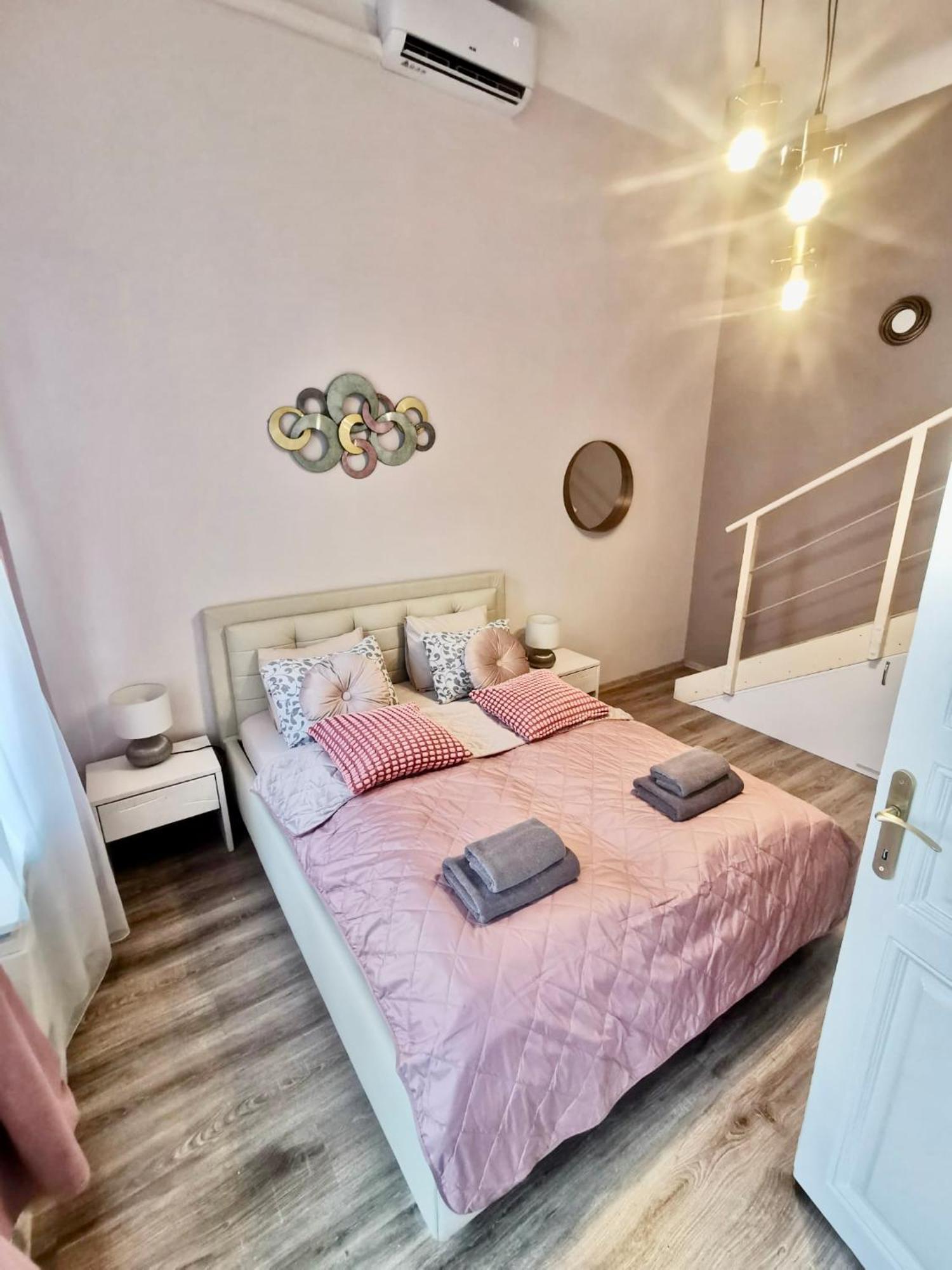 Goldcentral Apartment Comfort Budapest Eksteriør billede